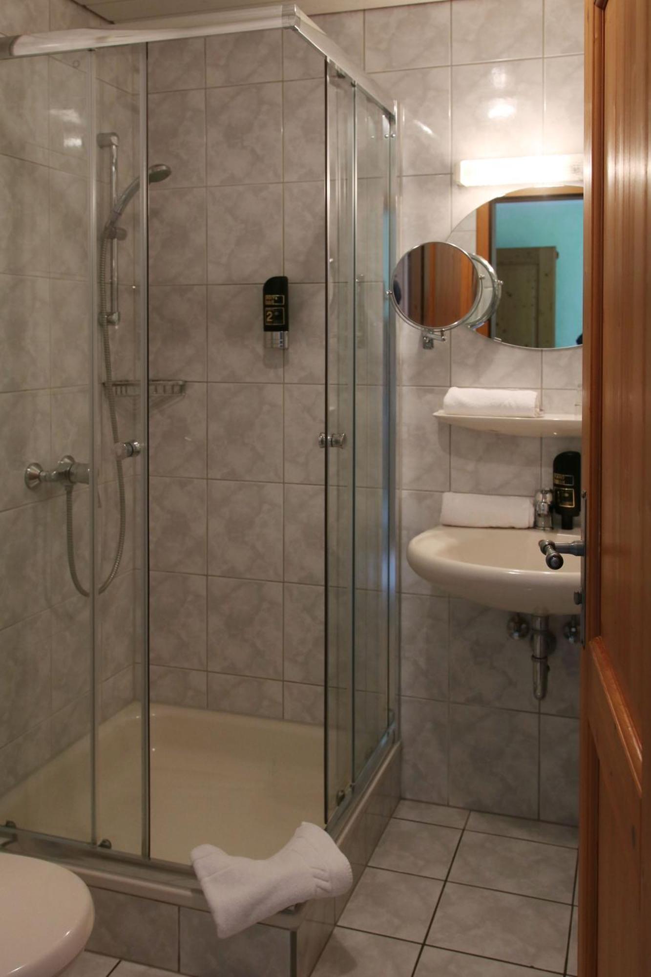 Schellenberger Hof Hotel Soyen Екстериор снимка